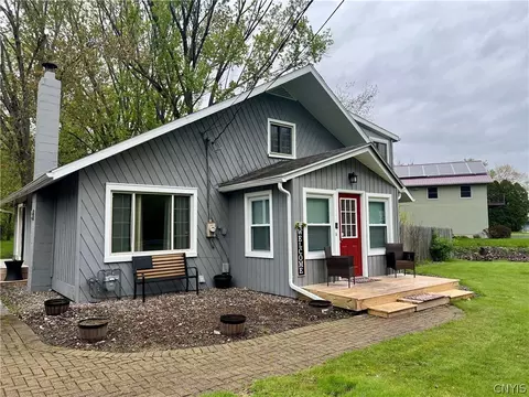 8355 Tuttle Rd, Bridgeport, NY 13030