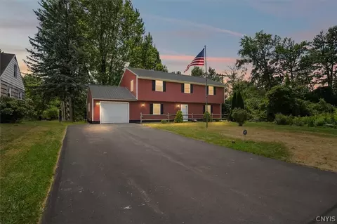 319 Rita Dr, Syracuse, NY 13212