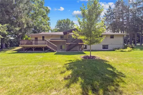 Exterior - 7895 Dewitt Dr, Lysander, NY 13027 photo 2 of 7