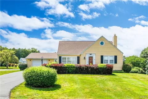 14 Janet Ter, New Hartford, NY 13413
