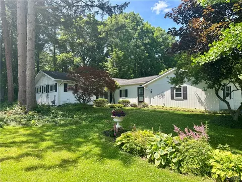 7 Highland St, Skaneateles, NY 13152