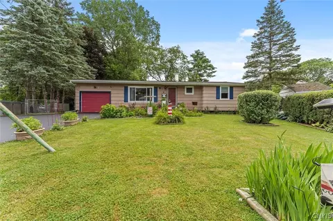 Other - 4 Apple Tree Ln, Liverpool, NY 13090 photo 5 of 17