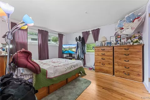 Bedroom - 4 Apple Tree Ln, Liverpool, NY 13090 photo 1 of 4