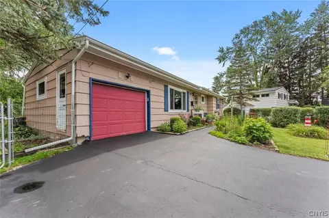 Other - 4 Apple Tree Ln, Liverpool, NY 13090 photo 6 of 17
