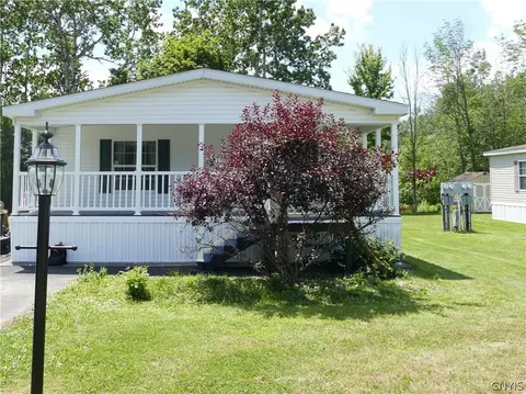 123 Royal Meadows Dr, Kirkland, NY 13323