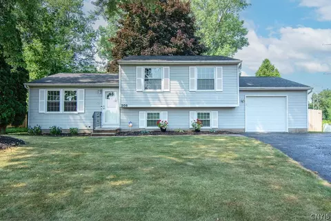 208 Rocky Rd, Salina, NY 13090