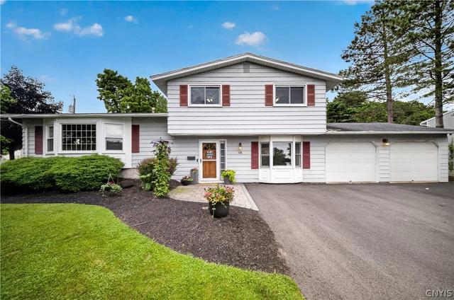 118 Ivy Ln, Syracuse, NY 13219