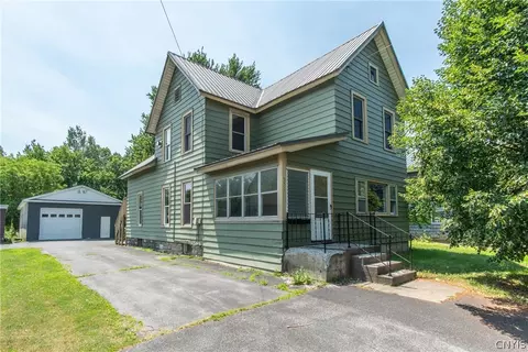 551 Coffeen St, Watertown, NY 13601