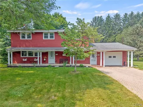 4957 Saint John Dr, Onondaga, NY 13215