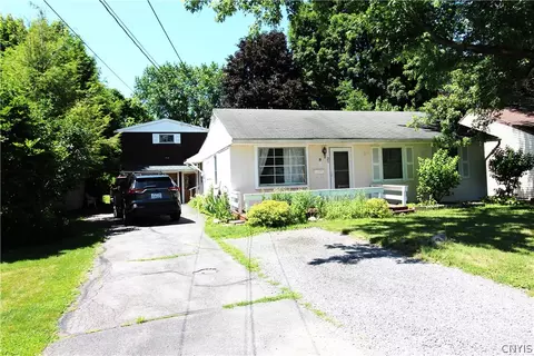 21 Tyler Ct, Manlius, NY 13104