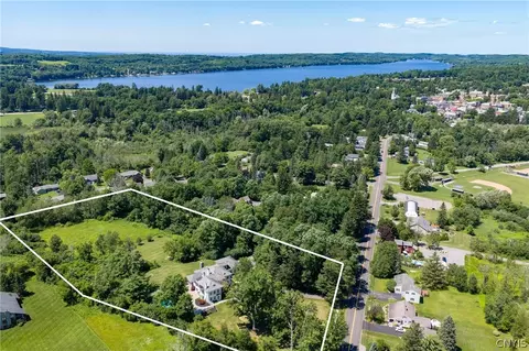 39 Chenango St, Cazenovia, NY 13035
