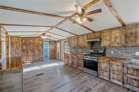 31 Springbrook Rd, Pulaski, NY 13142 photo 9