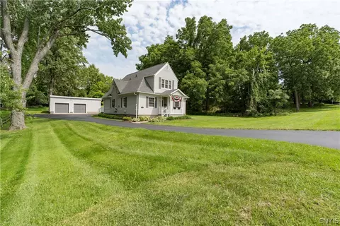1381 Washington St, Watertown, NY 13601