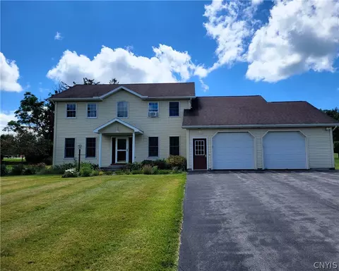 6585 Butera Dr, Sennett, NY 13021
