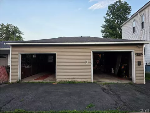 515 Niagara St, Utica, NY 13501