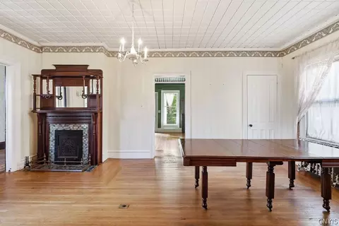 Dining - 89 E Mohawk St, Oswego, NY 13126 photo 2 of 4