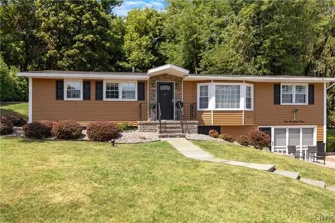 104 Ivy Ln, Syracuse, NY 13219