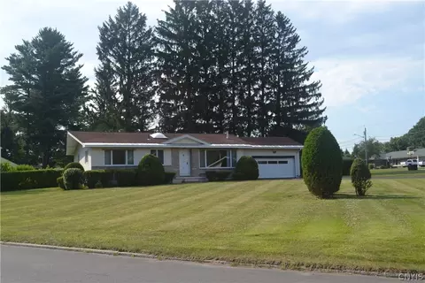 57 Pond Ln, Utica, NY 13501