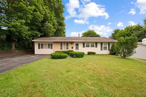 504 Deerwood Rd, Utica, NY 13502