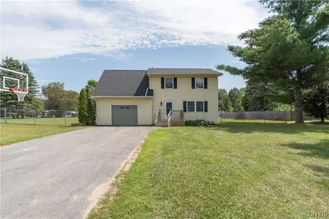 23334 Gardner Dr, Pamelia, NY 13601