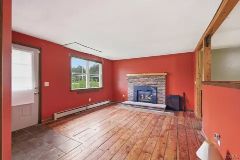 Living - 4147 Nelson Rd, Nelson, NY 13035 photo 3 of 5