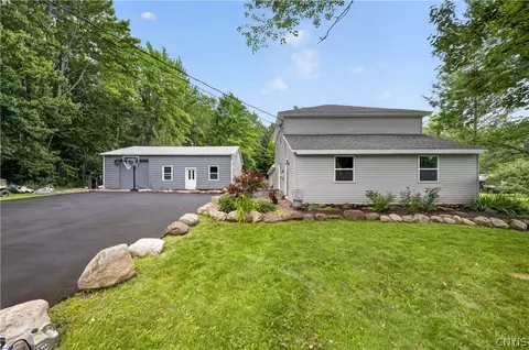 2410 County Route 6, Volney, NY 13069