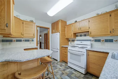 Kitchen - 3625 Doyle Rd, Lysander, NY 13027 photo 2 of 5