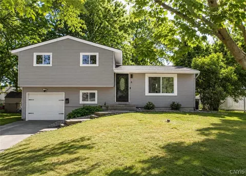 4 Ilex Ln, Liverpool, NY 13090
