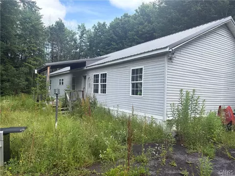 215 County Route 22, Parish, NY 13131