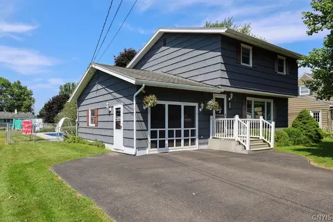 30 Frawley Dr, Fulton, NY 13069