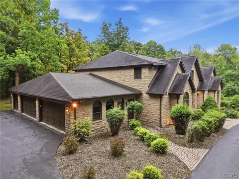 Exterior - 6909 Shalimar Way, Fayetteville, NY 13066 photo 11 of 14