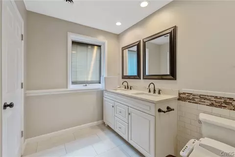 Bath - 6909 Shalimar Way, Fayetteville, NY 13066 photo 6 of 6