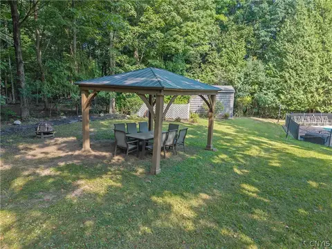 Exterior - 6909 Shalimar Way, Fayetteville, NY 13066 photo 6 of 14