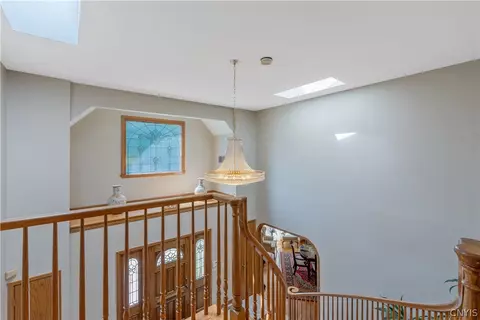 Entry Way - 6909 Shalimar Way, Fayetteville, NY 13066 photo 2 of 2