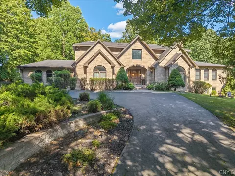 Exterior - 6909 Shalimar Way, Fayetteville, NY 13066 photo 12 of 14
