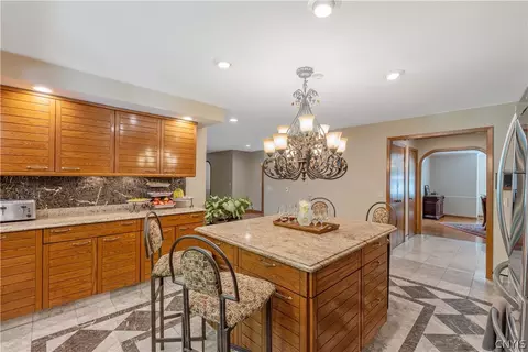 Kitchen - 6909 Shalimar Way, Fayetteville, NY 13066 photo 3 of 6