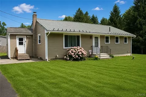 6241 S Mcdonald Rd, Jordan, NY 13080