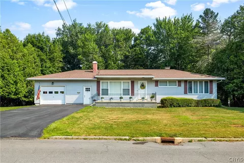 5 Lin Rd, Utica, NY 13501