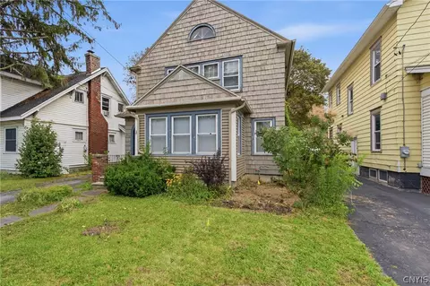 609 Seeley Rd, Syracuse, NY 13224
