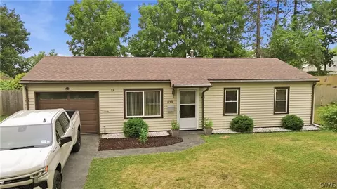 413 Williamsburg Rd, Utica, NY 13502