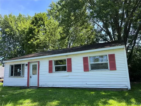 7898 Rinaldo Blvd W, Bridgeport, NY 13030