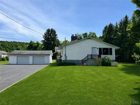 7144 Frank Long Rd, Jamesville, NY 13078