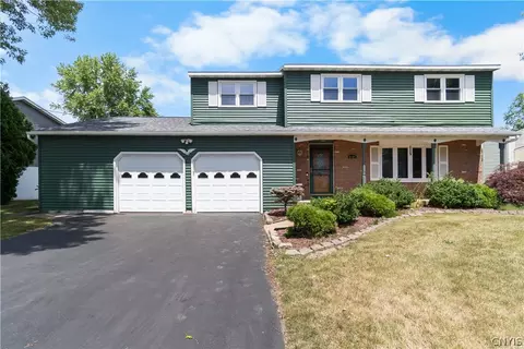 5321 Amalfi Dr, Clay, NY 13041