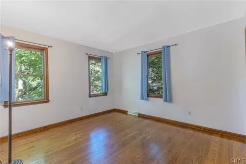 Bedroom - 8699 Carpenter Rd, Lysander, NY 13027 photo 6 of 9