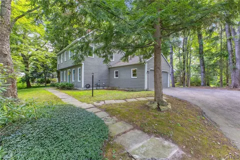 Exterior - 8699 Carpenter Rd, Lysander, NY 13027 photo 3 of 7