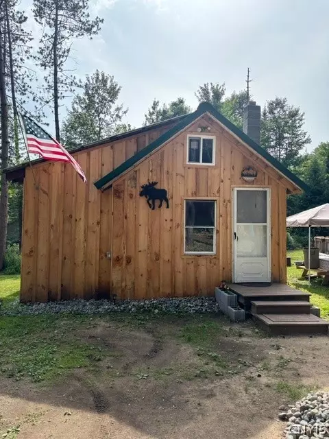 10885 Bellingertown Rd, Forestport, NY 13338