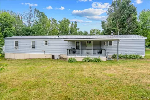 8 Ball Rd, Hastings, NY 13076