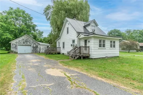 648 Hazelhurst Ave, Watertown, NY 13601