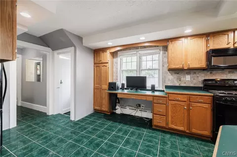 607 Laurelton Rd, Irondequoit, NY 14609 photo 11