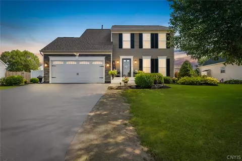 5545 Rockhampton, Clay, NY 13041